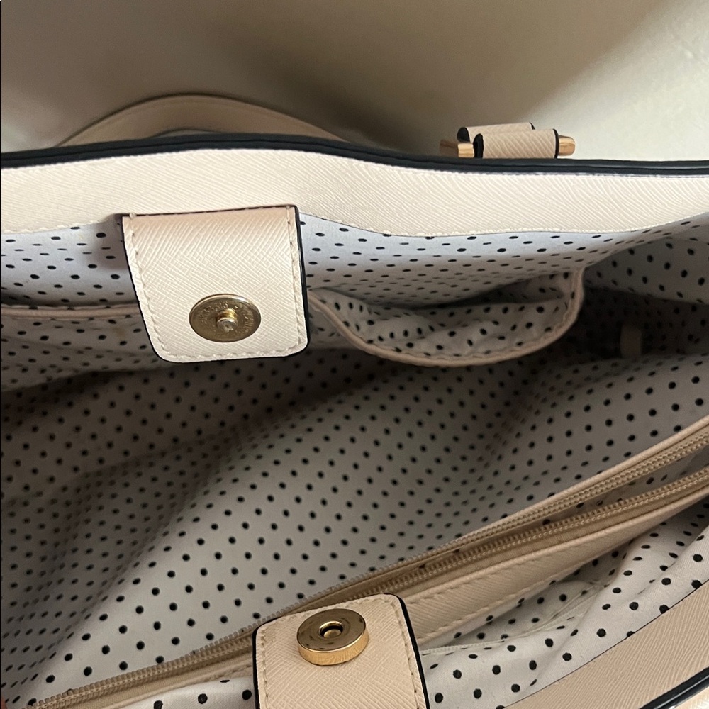 Vanessa Williams Cream Tote Bag with Double Straps - Picture 4 of 14